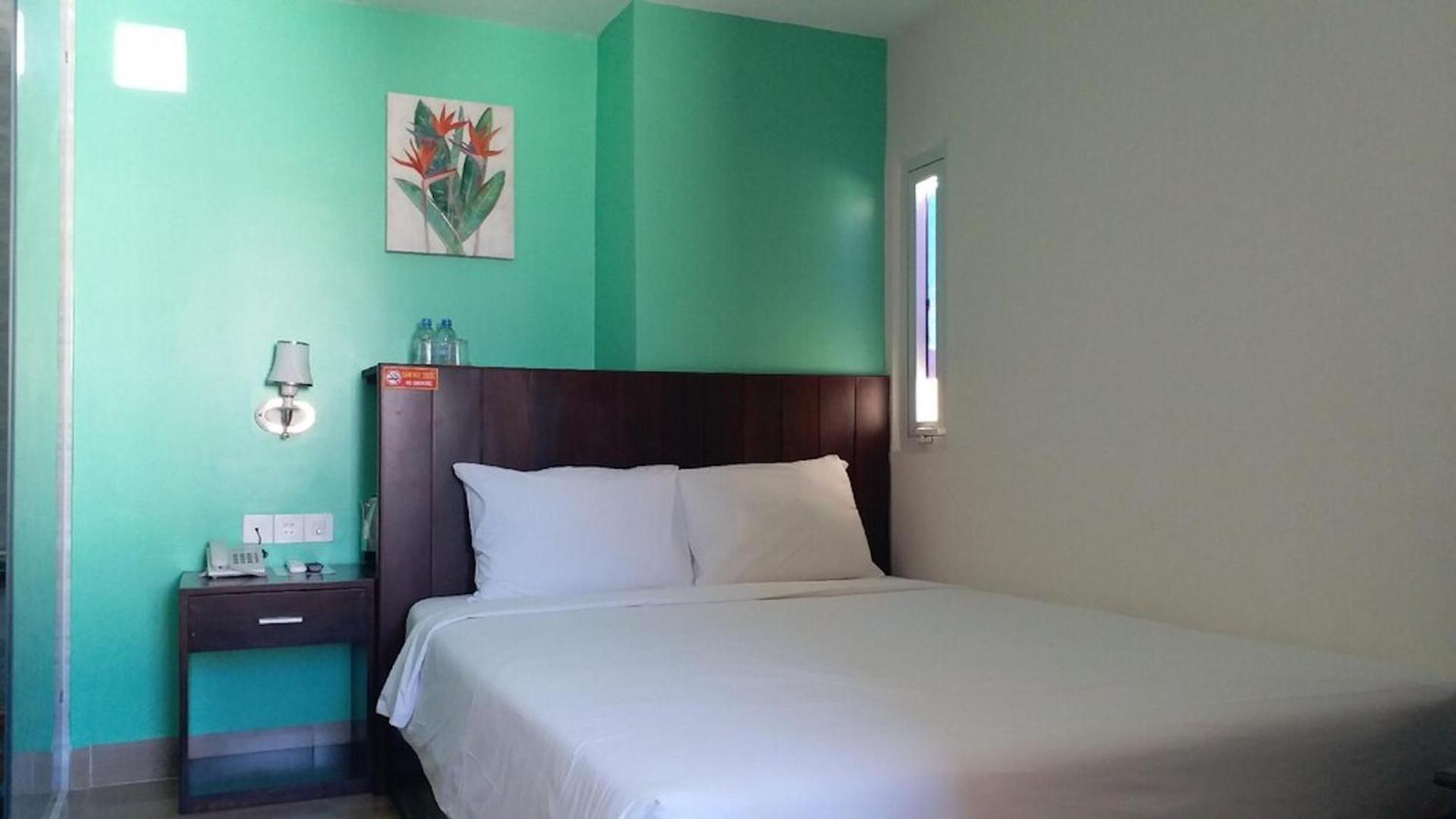 Melyna Hotel Nha Trang Beach Exterior photo