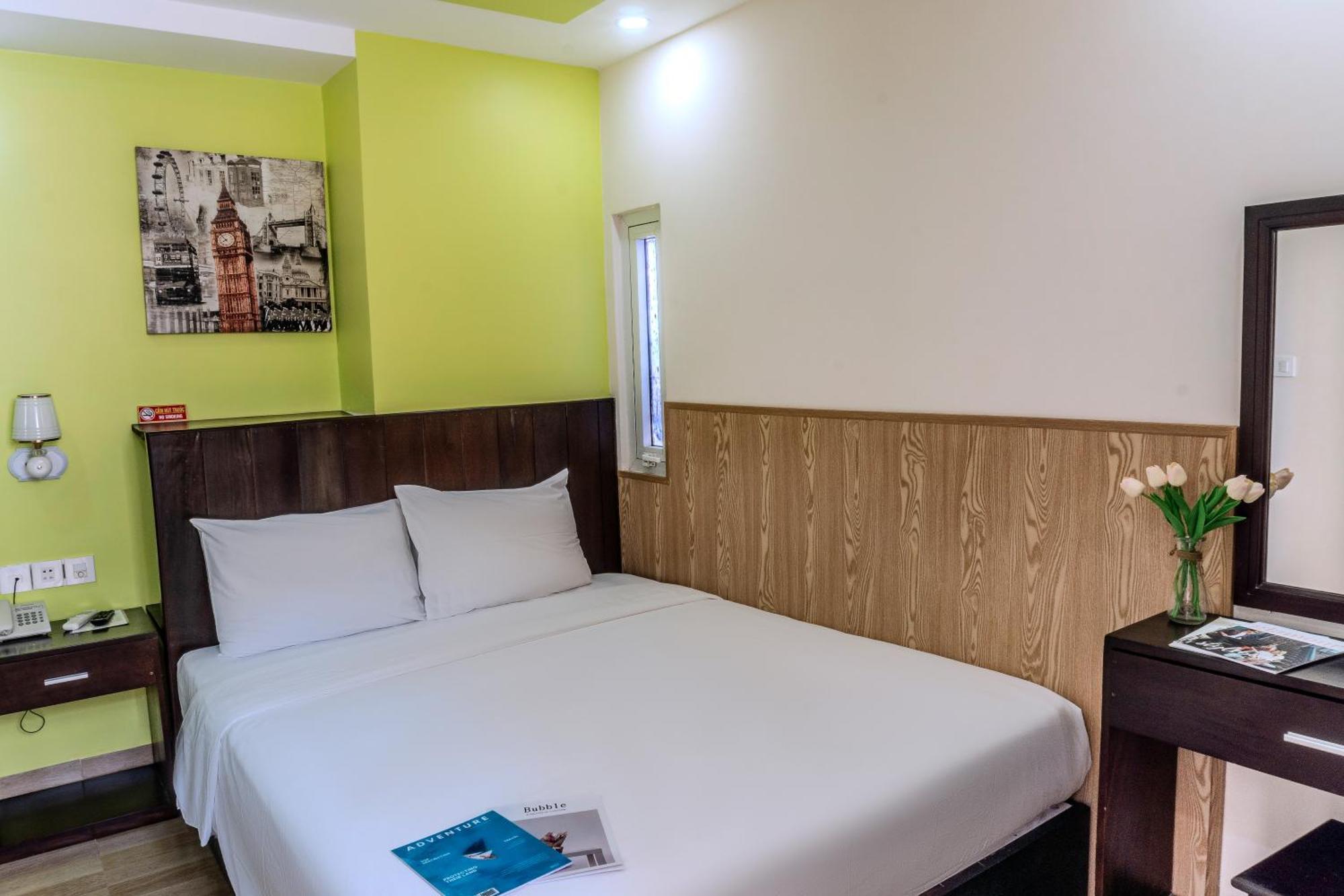 Melyna Hotel Nha Trang Beach Exterior photo